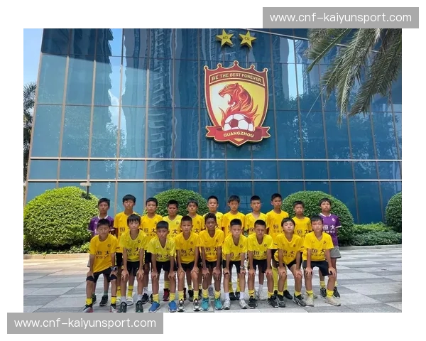 巅峰的交响：当广州恒大遇上皇家马德里，谁在定义足球的极限？